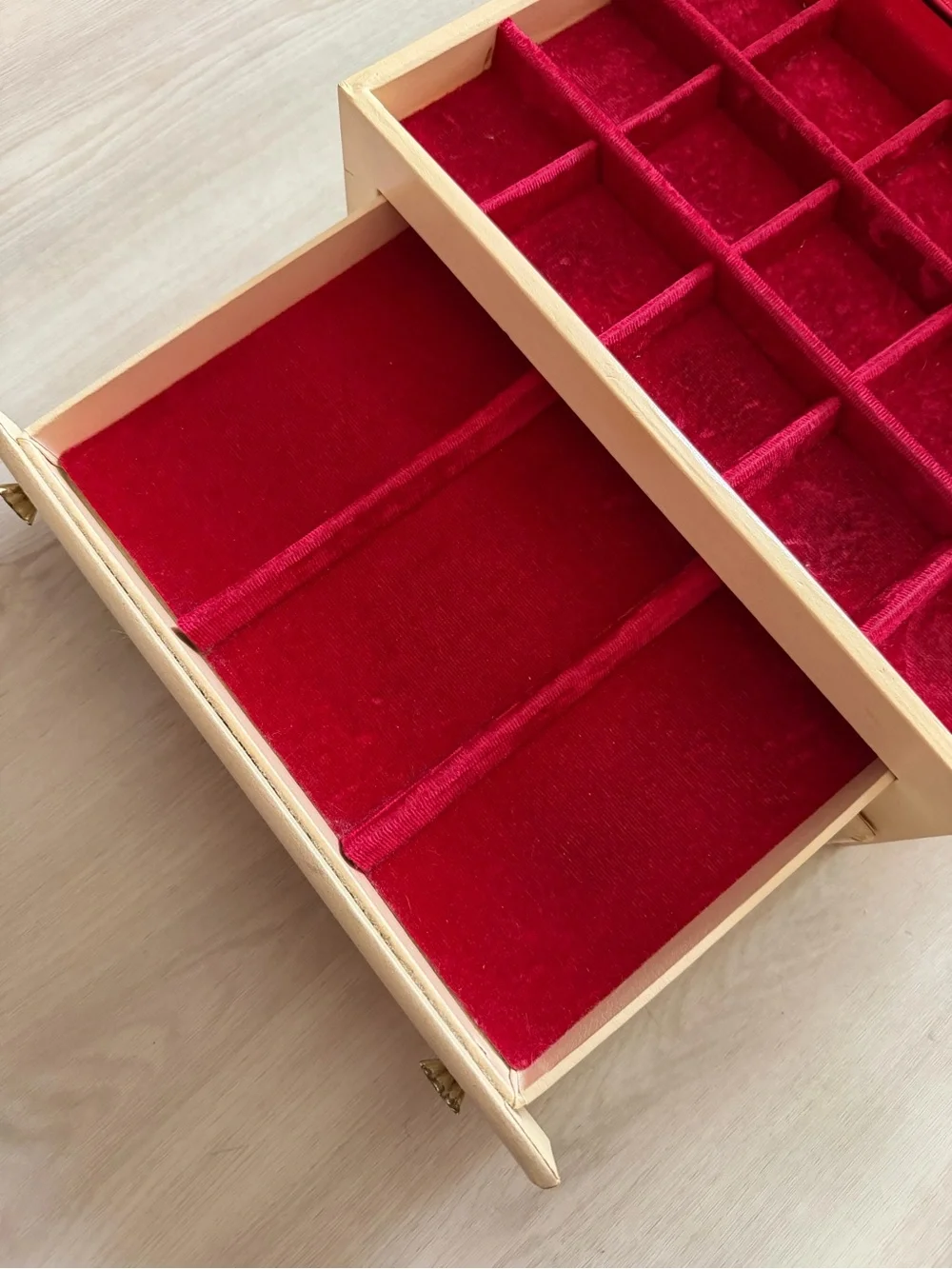 Vintage Mid Century Jewelry Box Faux Leather Ivory Red Lining